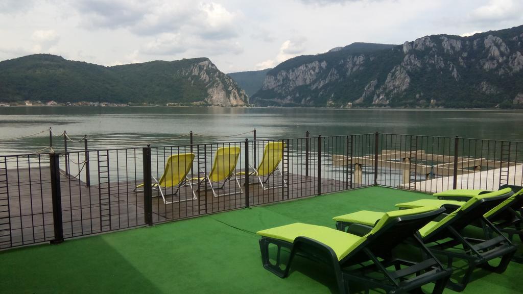 Vila Golful Dunarii Dubova Exterior foto