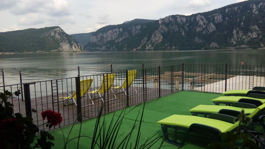 Vila Golful Dunarii Dubova Exterior foto