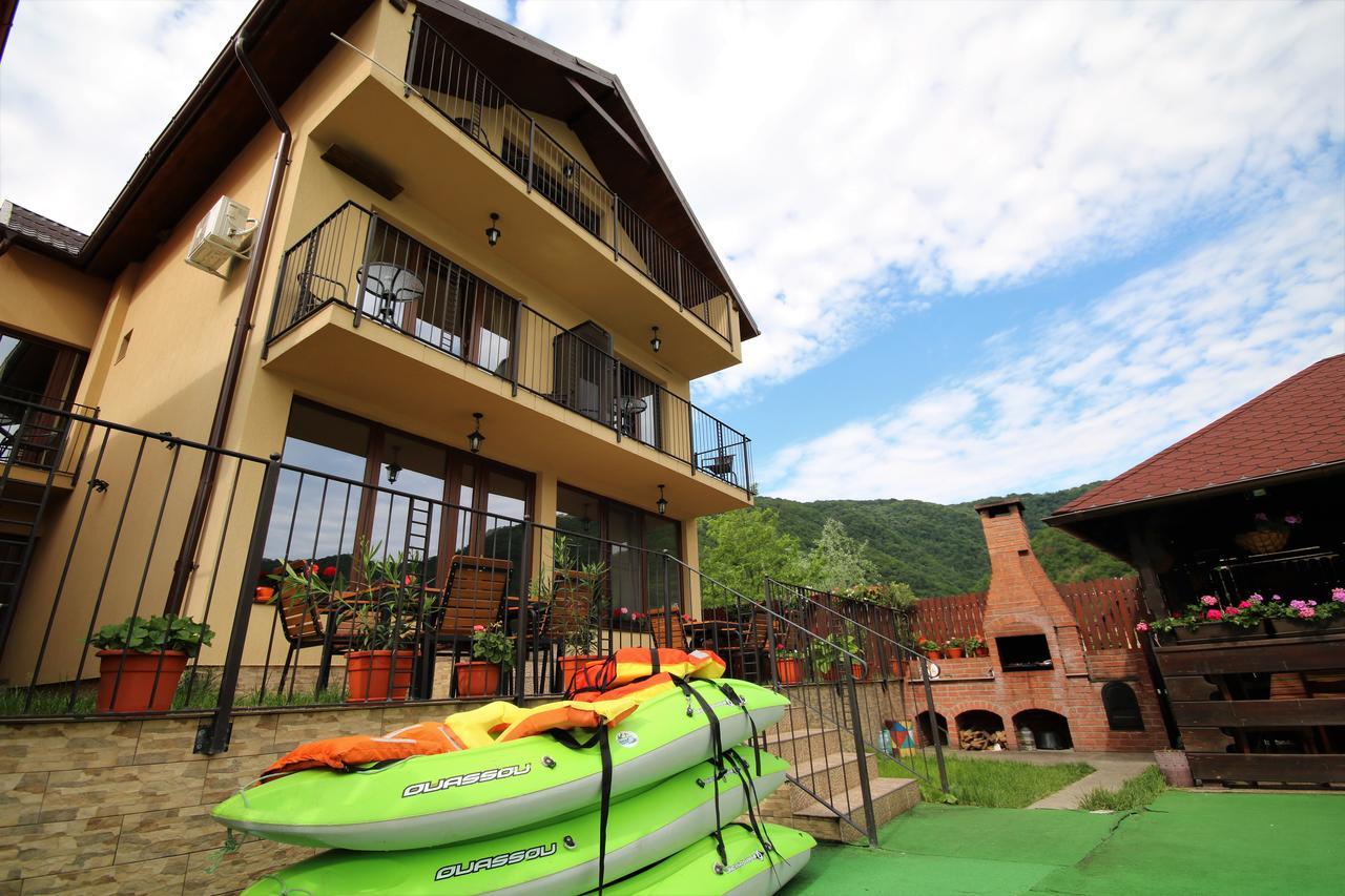 Vila Golful Dunarii Dubova Exterior foto
